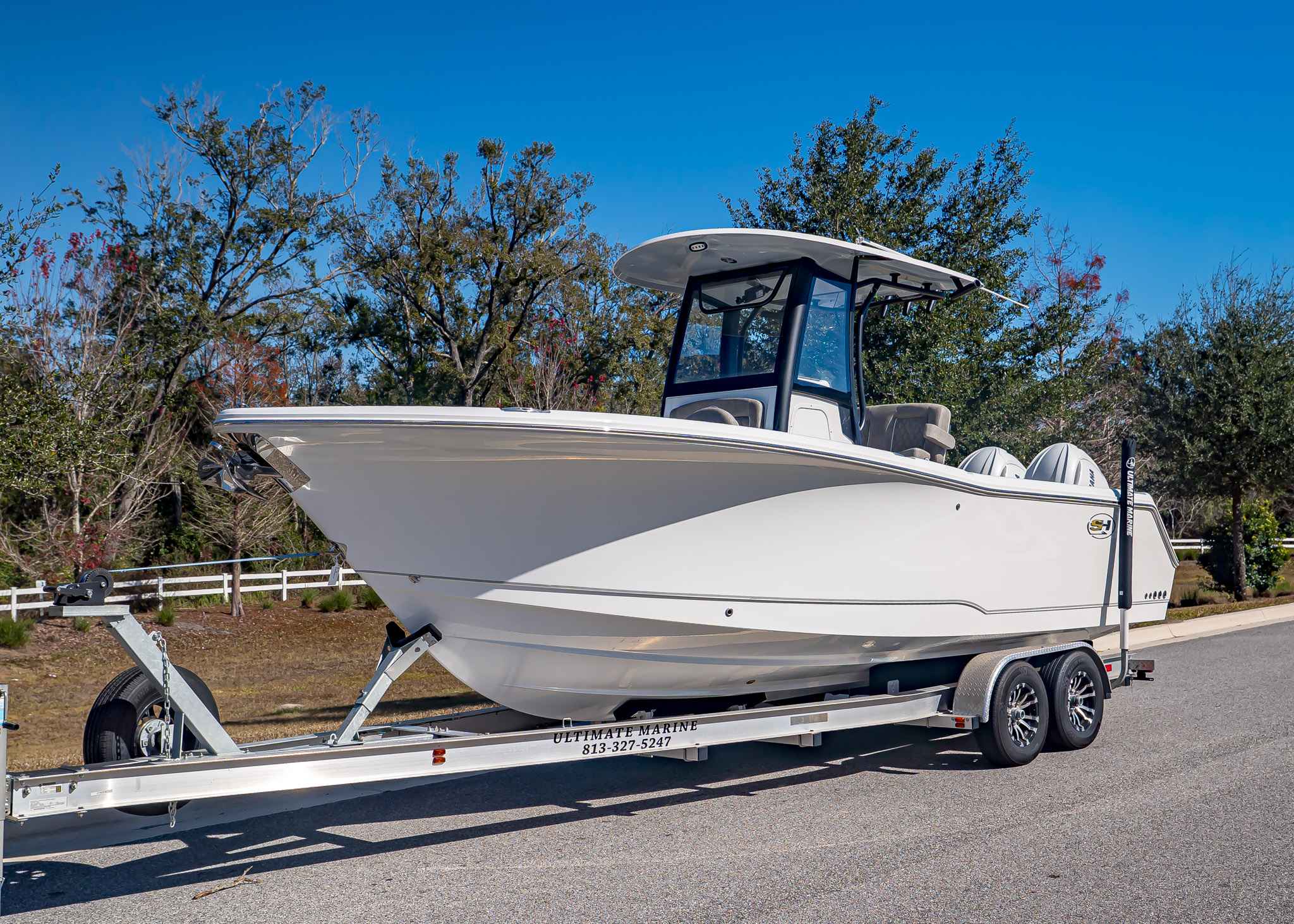 2026 Sea Hunt Gamefish 25  (SH399) White