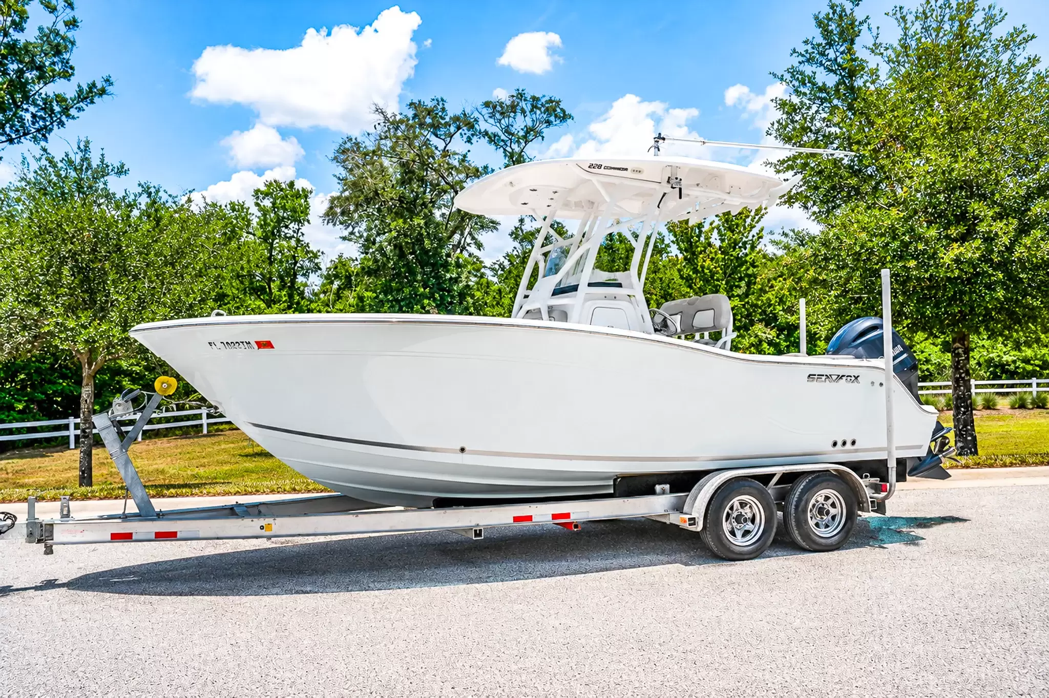 2022 Sea Fox 228 Commander WHITE