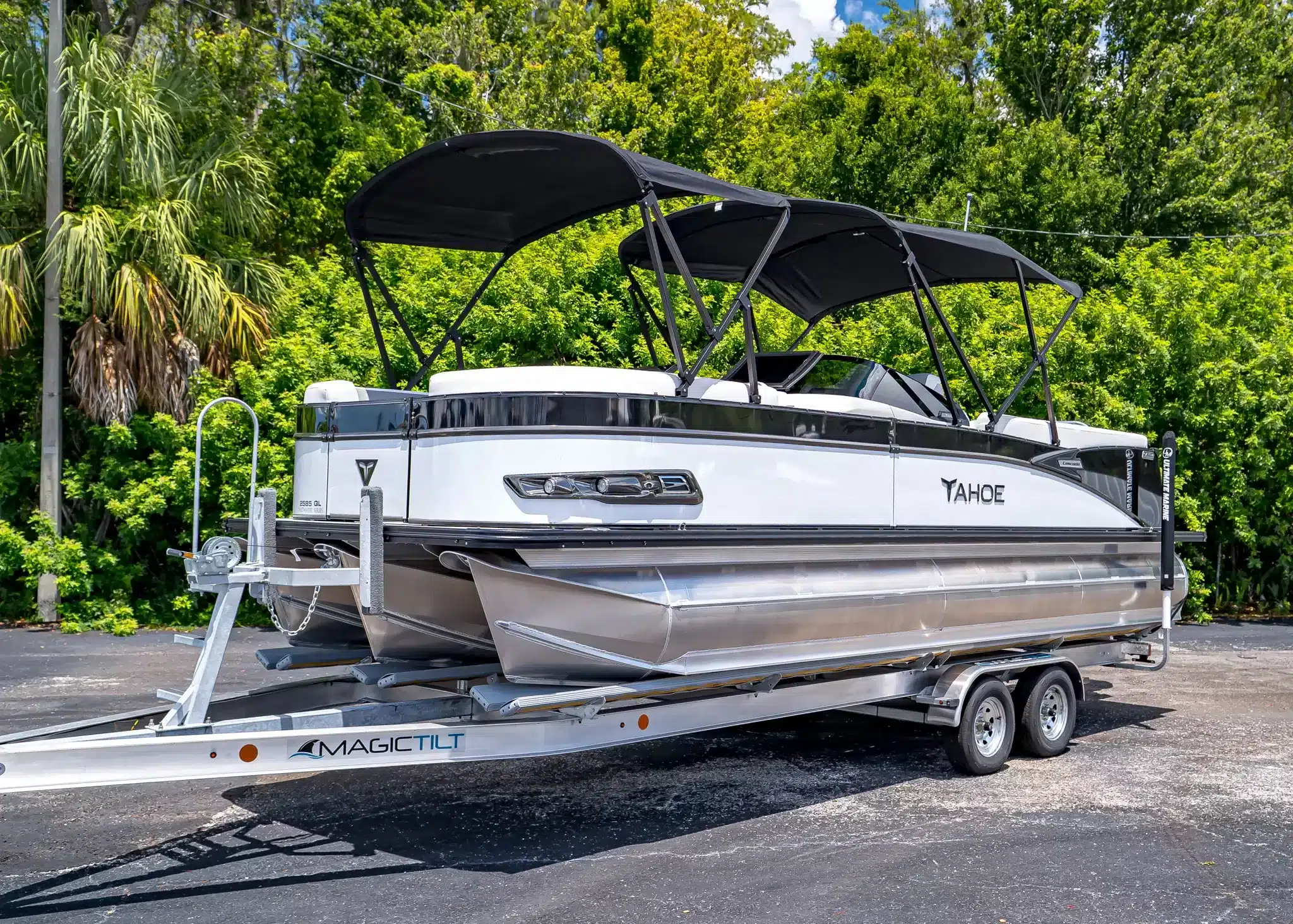 2025 Tahoe Pontoon Cascade 25′ Quad Lounge WHITE