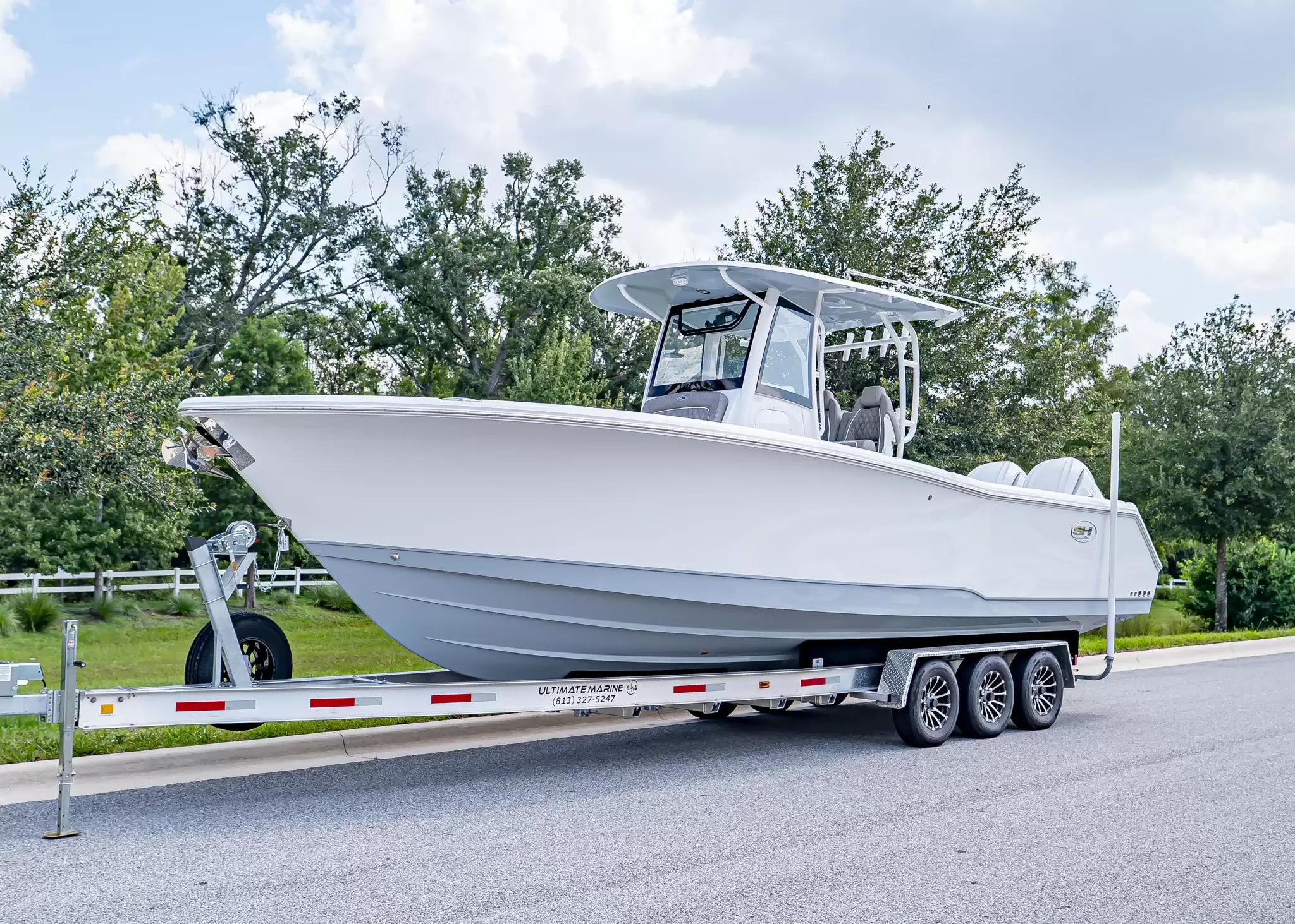 2027 Sea Hunt Gamefish 30 CB (SH480) SILVER GRAY